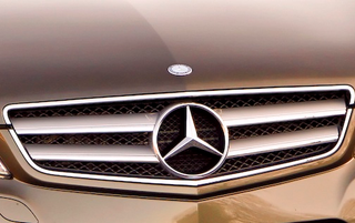 Illustration for article titled 2010 Mercedes E-Class Coupe: First Drive